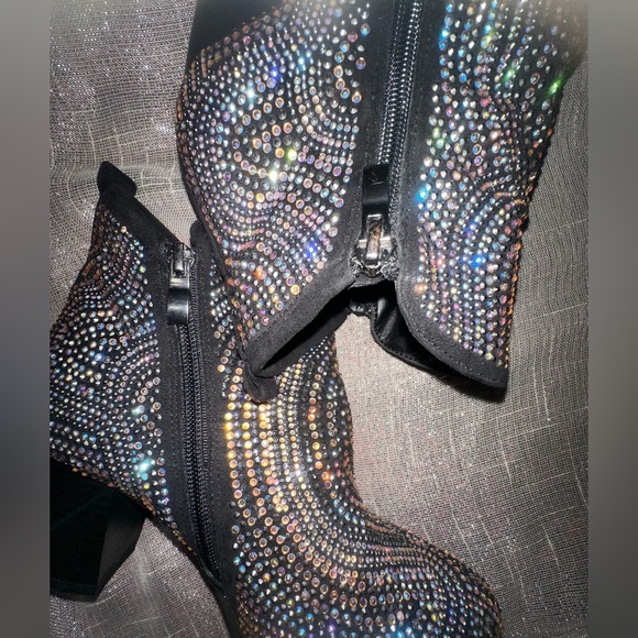 Beacon NWOT Rhinestone Booties Black Size 7 - Picture 6 of 8